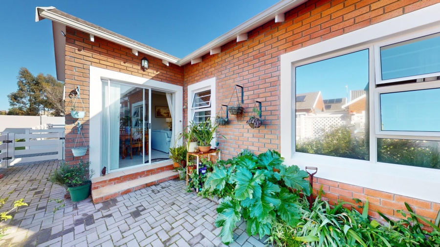 2 Bedroom Property for Sale in Fairview Eastern Cape